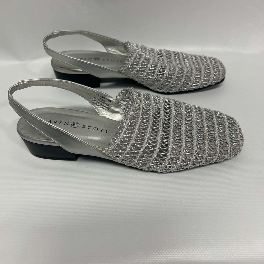 Karen Scott Silver Textured Flats